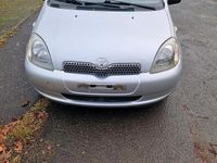 Gebraucht Toyota Yaris Terra 68 PS (50 kW) 2002 Silber Kleinwagen