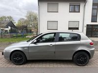 Gebraucht Alfa Romeo 147 105 PS (77 kW) 2008 Grau Kleinwagen