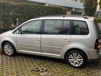 Gebraucht VW Touran 140 PS (102 kW) 2007 Grau Van / Kleinbus