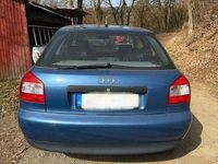 Gebraucht Audi A3 Ambiente 101 PS (74 kW) 2001 Blau Kleinwagen