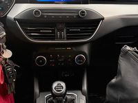 Gebraucht Ford Focus Titanium 125 PS (91 kW) 2021 Grau Kombi