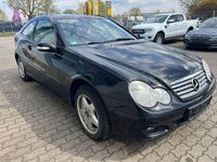 Second-hand Mercedes C200 122 CP (89 kW) 2007 Negru Coupe