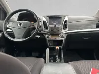 Gebraucht SsangYong Korando Quartz 178 PS (130 kW) 2016 Rot SUV