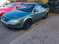 Gebraucht VW Passat 150 PS (110 kW) 2001 Andere farben Kombi