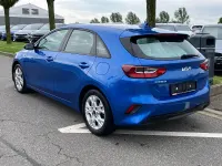 Używany Kia Ceed Edition 7 101 KM (74 kW) 2022 Niebieski Hatchback