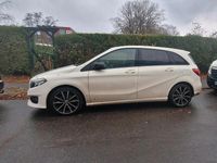 Gebraucht Mercedes B200 AMG 130 PS (95 kW) 2017 Weiß Van / Kleinbus
