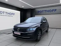 Gebraucht VW Tiguan Life 150 PS (110 kW) 2023 Schwarz SUV