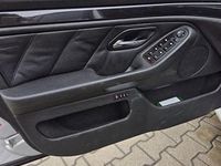 Gebraucht BMW 530 193 PS (141 kW) 2001 Grau Kombi