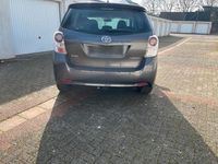 Gebraucht Toyota Verso 176 PS (129 kW) 2011 Grau Van / Kleinbus