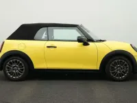 Gebraucht Mini Cooper Cabriolet Classic 163 PS (119 kW) 2025 Gelb Cabrio