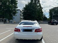 Gebraucht Mercedes E350 231 PS (169 kW) 2009 Weiß Coupé