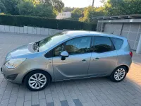 Gebraucht Opel Meriva 101 PS (74 kW) 2012 Silber Van / Kleinbus