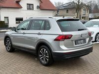 Gebraucht VW Tiguan 150 PS (110 kW) 2020 Silber SUV