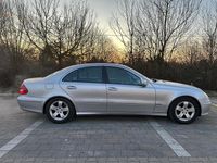 Gebraucht Mercedes E220 Avantgarde 150 PS (110 kW) 2005 Silber Limousine