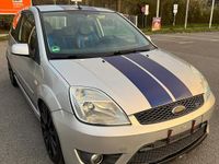 Gebraucht Ford Fiesta ST 150 PS (110 kW) 2005 Silber Kleinwagen