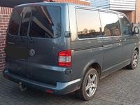 Gebraucht VW T5 131 PS (96 kW) 2007 Grün Van