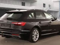 Używany Audi A4 Advanced 235 KM (172 kW) 2023 Czarny Sedan/Limuzyna
