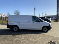 Gebraucht Mercedes Vito 102 PS (75 kW) 2022 Weiß Van