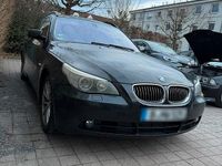 Gebraucht BMW 525 177 PS (130 kW) 2006 Schwarz Kombi