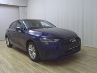 Gebraucht Audi A3 Basis 116 PS (85 kW) 2022 Blau Limousine