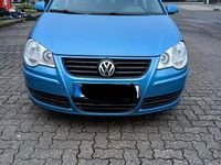 Gebraucht VW Polo 70 PS (51 kW) 2005 Blau Kleinwagen