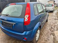 Gebraucht Ford Fiesta 70 PS (51 kW) 2007 Blau Kleinwagen