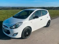 Gebraucht Hyundai ix20 90 PS (66 kW) 2011 Weiß Kleinwagen