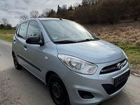 Gebraucht Hyundai i10 Edition 69 PS (50 kW) 2013 Blau Kleinwagen