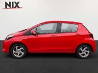 Gebraucht Toyota Yaris Hybrid Basis 101 PS (74 kW) 2017 Vulcanorot Kleinwagen