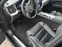 Gebraucht Volvo XC60 Plus 250 PS (183 kW) 2025 Schwarz SUV