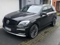 Gebraucht Mercedes ML63 AMG AMG 557 PS (409 kW) 2012 Schwarz SUV