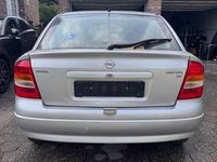 Gebraucht Opel Astra 75 PS (55 kW) 1998 Silber Limousine