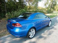 Gebraucht VW Eos Cup 140 PS (102 kW) 2015 Blau Cabrio