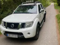 Gebraucht Nissan Navara 236 PS (173 kW) 2011 Weiß Pickup