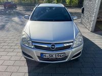 Second-hand Opel Astra Edition 101 CP (74 kW) 2009 Argintiu Berlinǎ