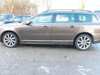 Gebraucht Volvo V70 Momentum 163 PS (119 kW) 2015 Braun Kombi