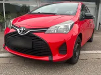 Gebraucht Toyota Yaris 69 PS (50 kW) 2015 Rot Kleinwagen