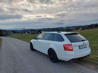 gebraucht Skoda Octavia Combi 2.0 TDI (Green tec) DSG RS