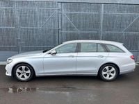 Gebraucht Mercedes E220 194 PS (142 kW) 2018 Iridiumsilber Kombi