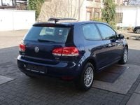 Gebraucht VW Golf VI 105 PS (77 kW) 2010 Blau Kleinwagen