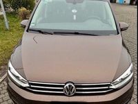 Gebraucht VW Touran Highline 150 PS (110 kW) 2016 Braun Van / Kleinbus