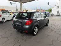 Używany Kia Ceed 143 KM (105 kW) 2008 Szary Hatchback