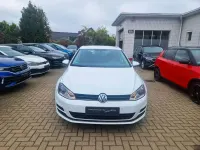 Gebraucht VW Golf VII Trendline 110 PS (80 kW) 2017 Weiß Limousine