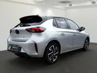 Gebraucht Opel Corsa 102 PS (75 kW) 2024 Kristall silber Kleinwagen