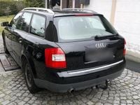 Używany Audi A4 131 KM (96 kW) 2001 Czarny Kombi