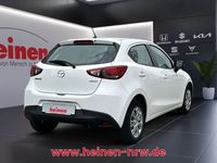 Gebraucht Mazda 2 Center-Line 75 PS (55 kW) 2016 Weiß Limousine