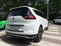 Gebraucht Renault Grand Scénic IV Techno 140 PS (102 kW) 2022 Arktisweiß Van / Kleinbus