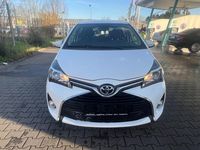 Gebraucht Toyota Yaris Comfort 99 PS (72 kW) 2016 Weiß Kleinwagen