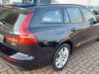 Gebraucht Volvo V60 Core 197 PS (144 kW) 2022 Schwarz Kombi