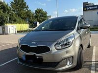 Gebraucht Kia Carens 140 PS (102 kW) 2013 Silber Van / Kleinbus